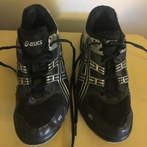 ASICS volleyball shoes size 9
